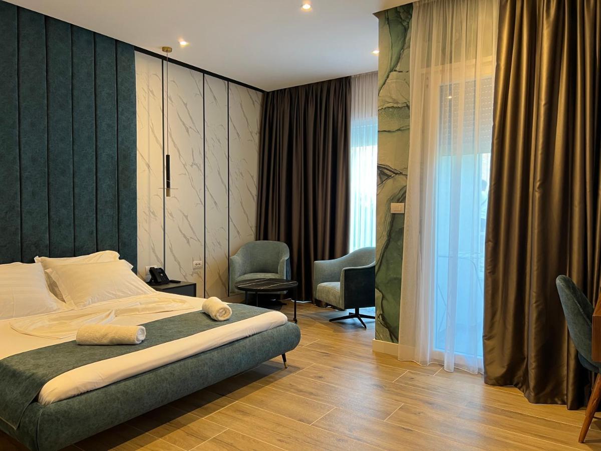 Domus Hotel & Apartments Shengjin Ngoại thất bức ảnh