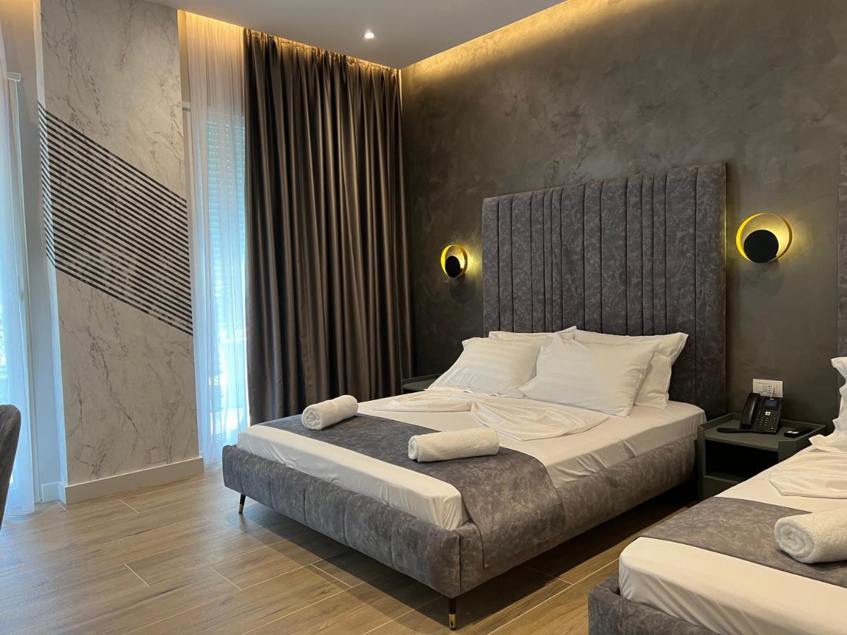 Domus Hotel & Apartments Shengjin Ngoại thất bức ảnh