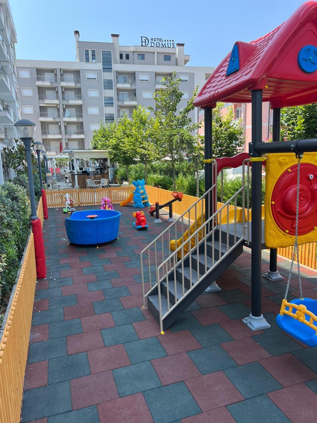 Domus Hotel & Apartments Shengjin Ngoại thất bức ảnh