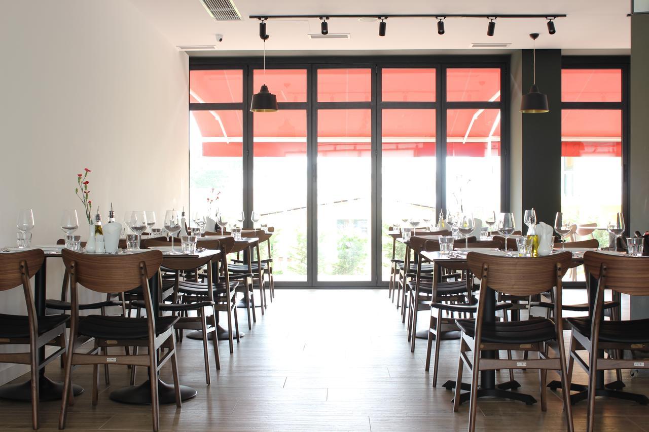 Domus Hotel & Apartments Shengjin Ngoại thất bức ảnh