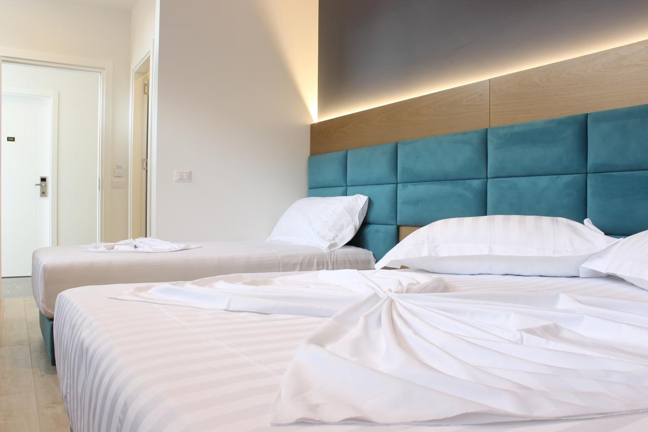 Domus Hotel & Apartments Shengjin Ngoại thất bức ảnh