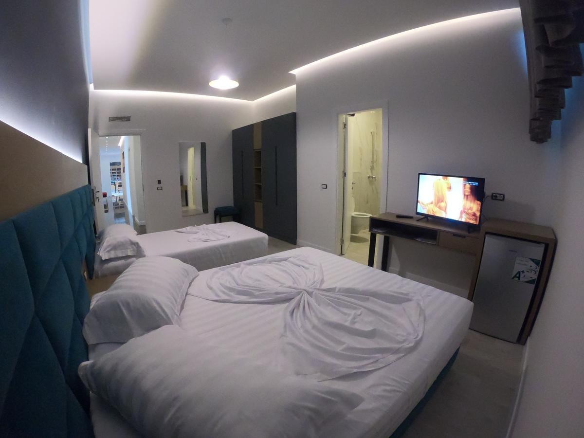 Domus Hotel & Apartments Shengjin Ngoại thất bức ảnh