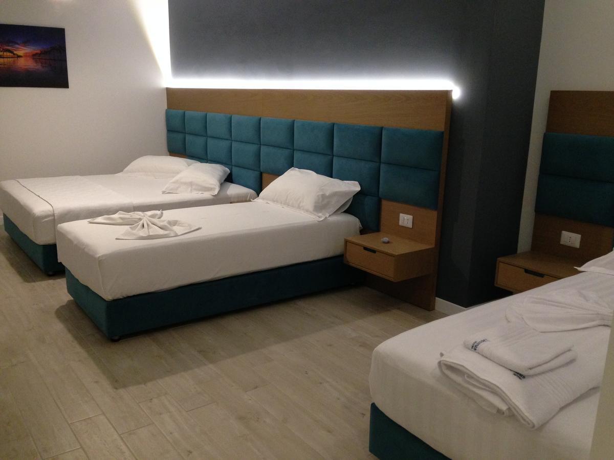 Domus Hotel & Apartments Shengjin Ngoại thất bức ảnh